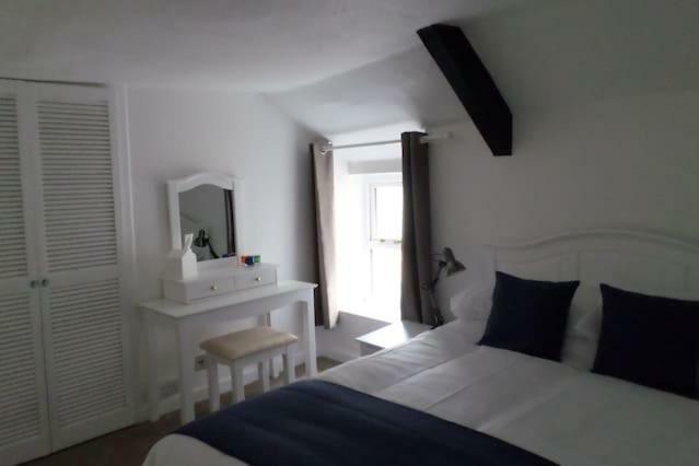 @ No.4 Apartment Castle Cary Exterior photo